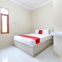 Formerly RedDoorz near Balekambang City Park, 苏拉卡尔塔 — 照片 3