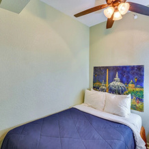 2 Mi to Warren Dunes - Bright Sawyer Apartment!, 肖尔伍德-塔山-哈伯特 — 照片 4