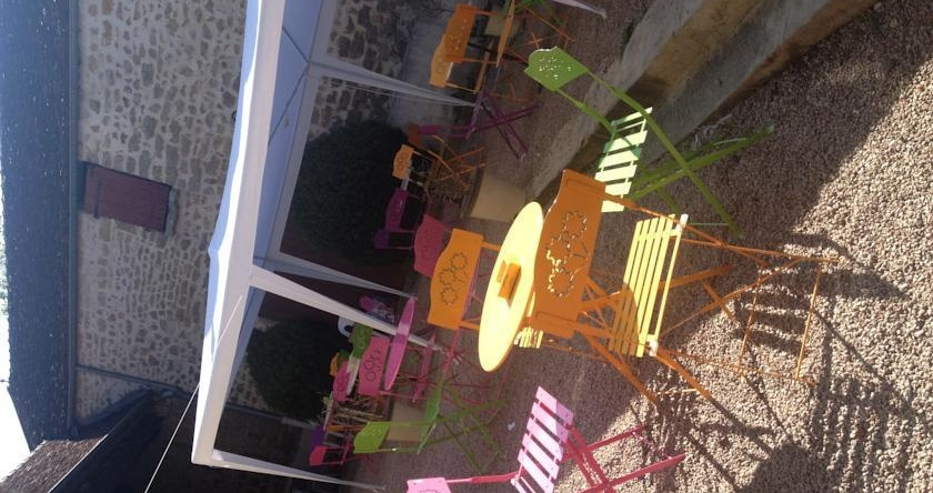 Au Beau Sejour, Semur-en-Auxois — photo 1