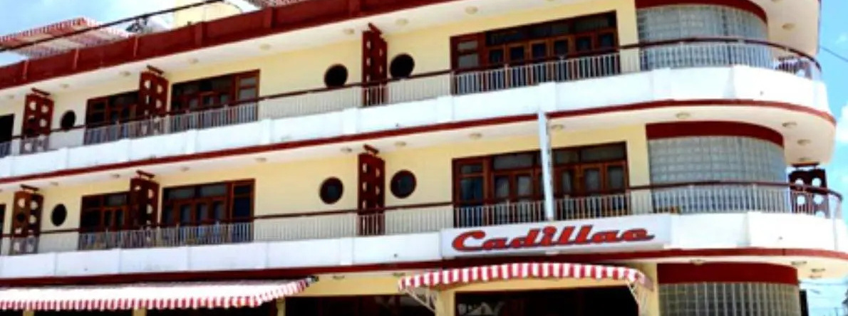 Cadillac Hotel, 拉斯图纳斯 — 照片 1