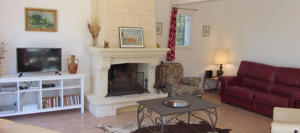 House With 3 Bedrooms in Roche-saint-secret-béconne, With Wonderful Mo, 罗什-圣塞克雷-贝孔 — 照片 1