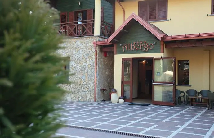 Albergo Olimpo, 锡拉国家公园 — 照片 1