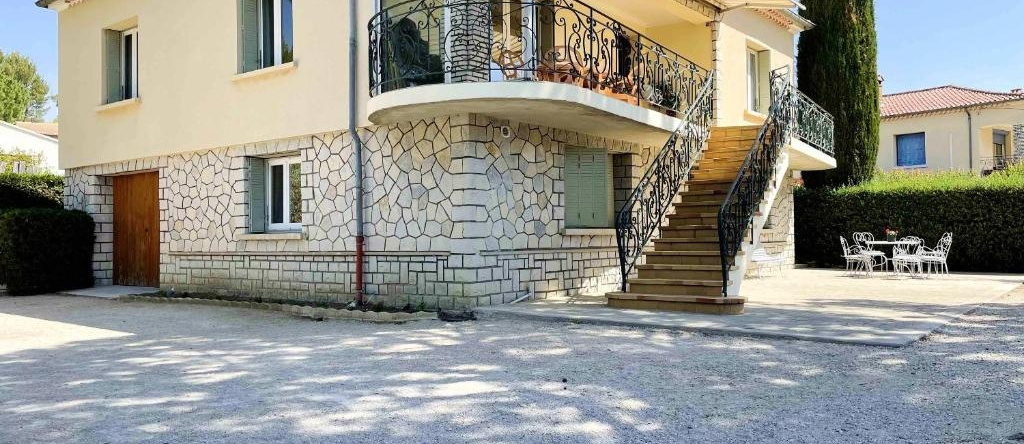 Villa De 5 Chambres Avec Piscine Privee Jardin Clos Et Wifi A Sablet, Сабле — фото 1