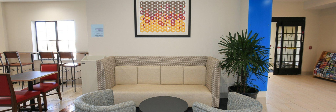 Holiday Inn Express Hotel & Suites Hesperia by IHG, Hesperia — photo 1