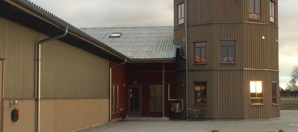 Flyingehus Gårdshotell, 耶纳普 — 照片 1