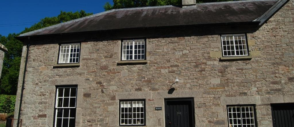Glanhenwye Courtyard Cottages, 格拉斯伯里 — 照片 1