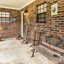 Quiet Lake Conroe Townhome W/ Water-View Deck, Уиллис — фото 2