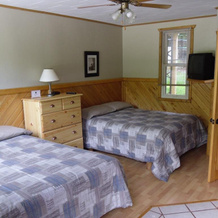 Peacock Villa Motel, Northern Bruce Peninsula — photo 3