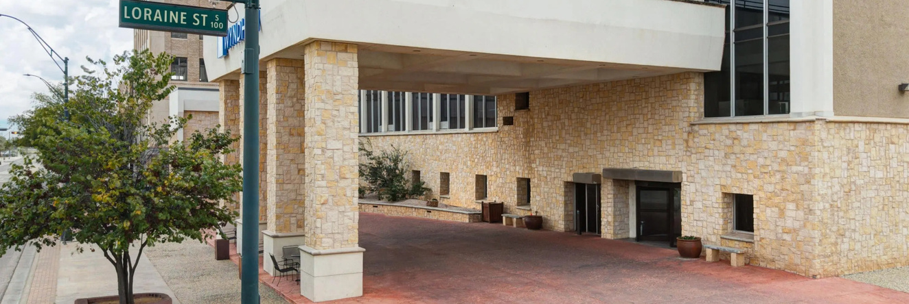 Wyndham Midland Downtown, Midland — photo 1