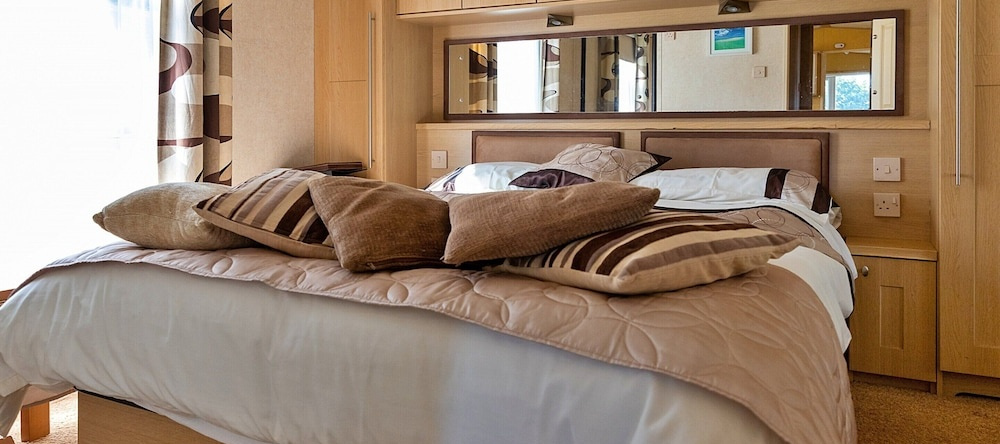 Holiday Home by UK Coast With Sea Views, 考斯 — 照片 1