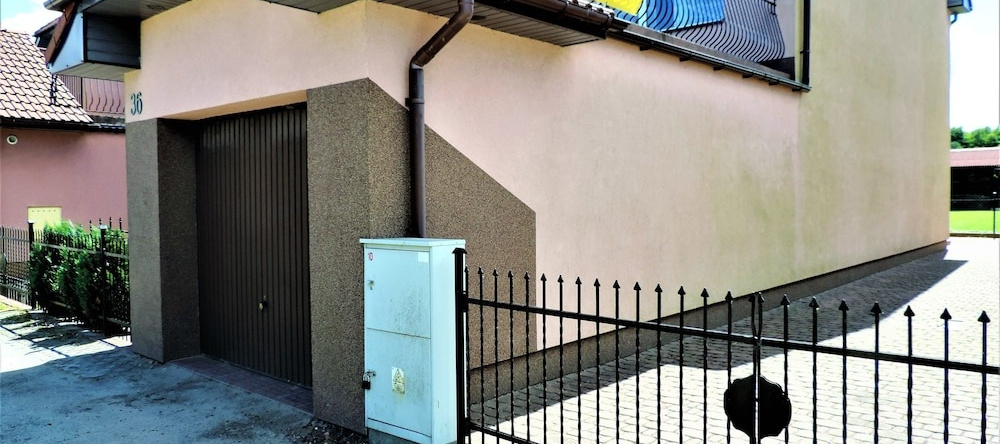 Ferienhaus Holiday Home Domki Raj, 雅罗斯拉韦茨 — 照片 1