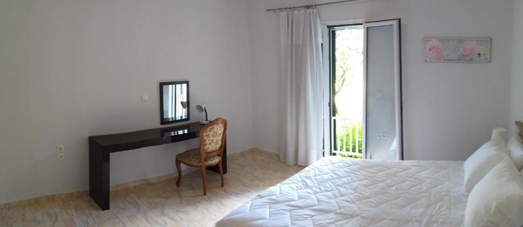 Geomar House 2 Sky And View, Perama — photo 1
