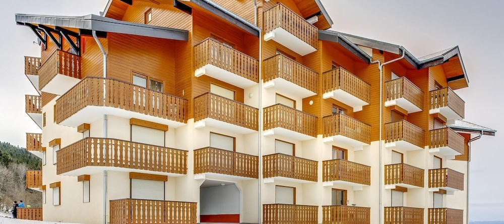 Apartment With one Bedroom in Thollon-les-mémises, With Wonderful Lake, 托隆-莱-梅米兹 — 照片 1