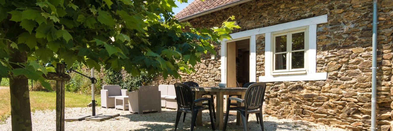 Quaint Cottage in Aquitaine with Furnished Garden, Vergnelibert — photo 1