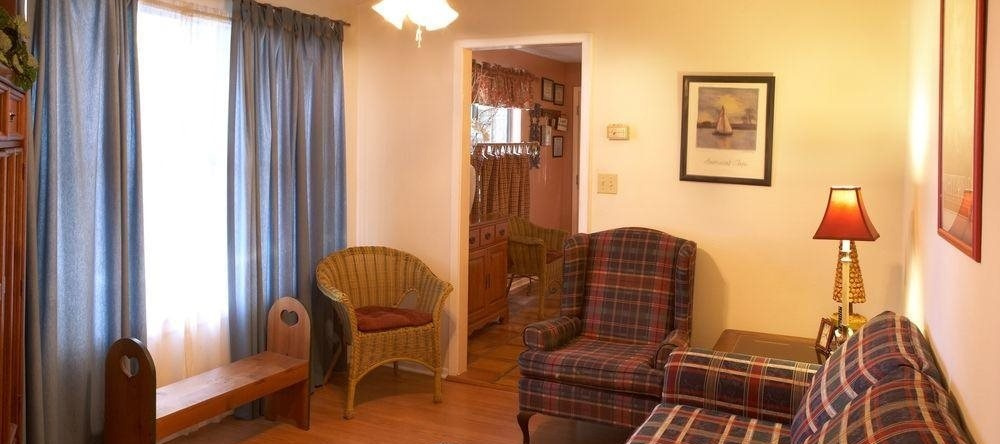 Acorn Bed And Breakfast, Бёрни — фото 1