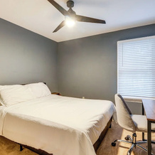 Family Retreat w/ Fenced Yard in Woodbridge!, 蒙特克莱尔 — 照片 4