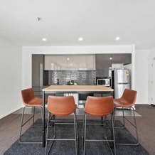 Bright 2-bed Apartment With Scenic Balcony, Gungahlin — photo 4
