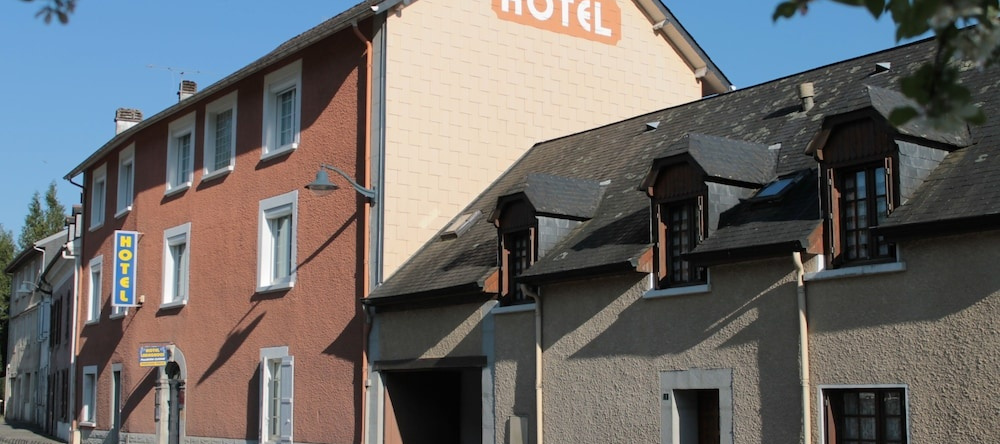 Hôtel Ladagnous, 佩鲁兹 — 照片 1