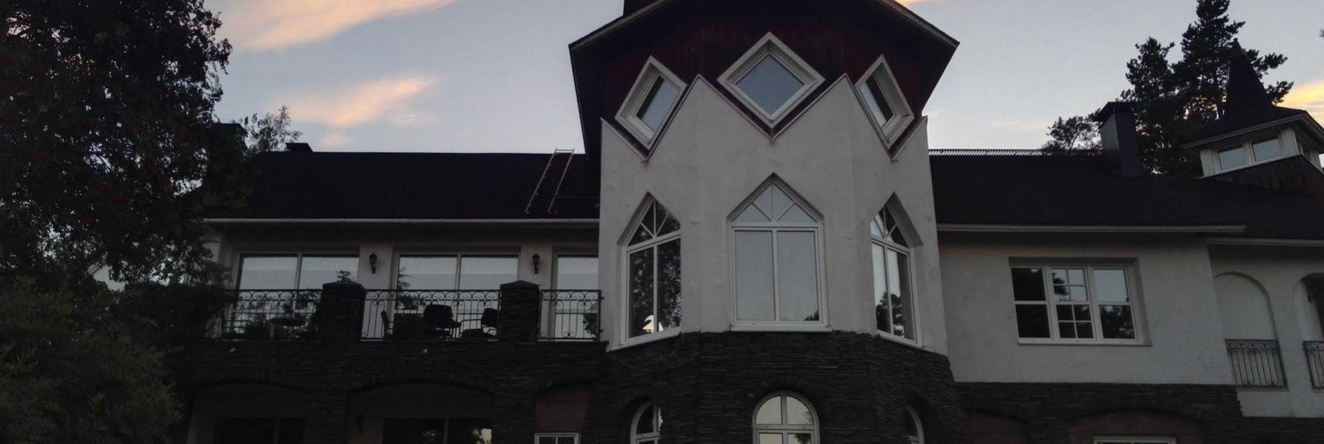 Albert's Manor, 波尔沃 — 照片 1