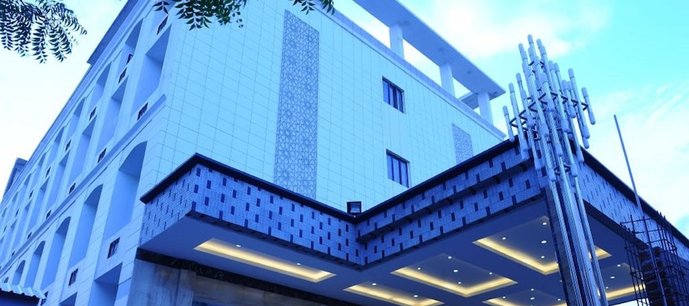 Rr Inn- Tirunelveli, Тирунелвели — фото 1