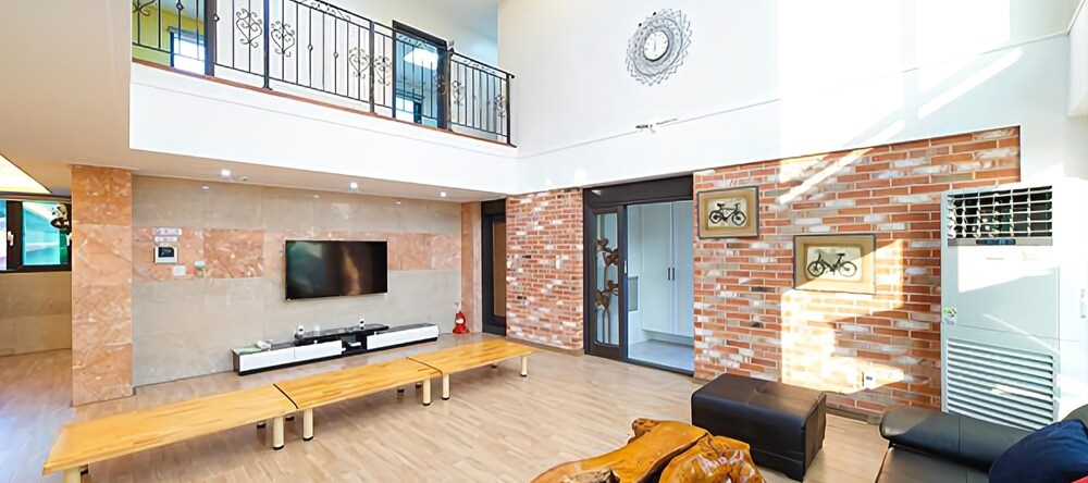 Jebudo Neuldanbee Pension, Хвасон — фото 1