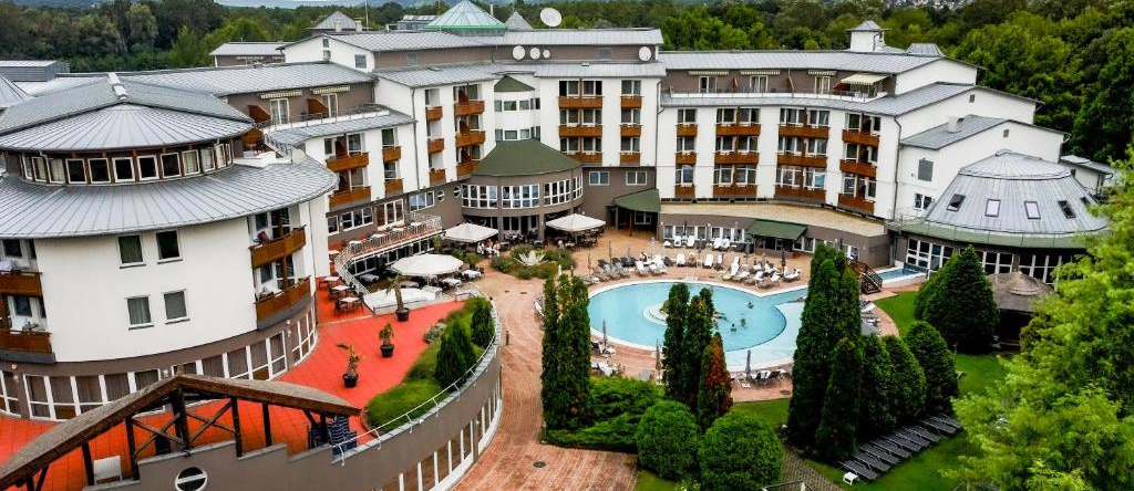 Lotus Therme Hotel & Spa Heviz, Хевиз — фото 1