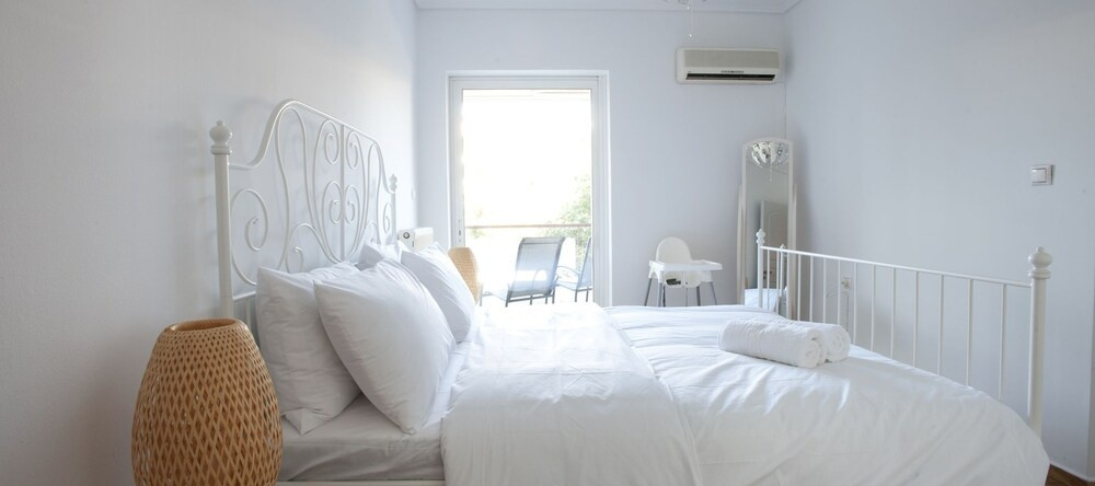 Glyfada, Modern Minimal Apartment, Глифада — фото 1