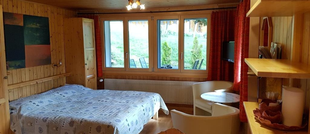 Chalet Florida, 比尔兴 — 照片 1