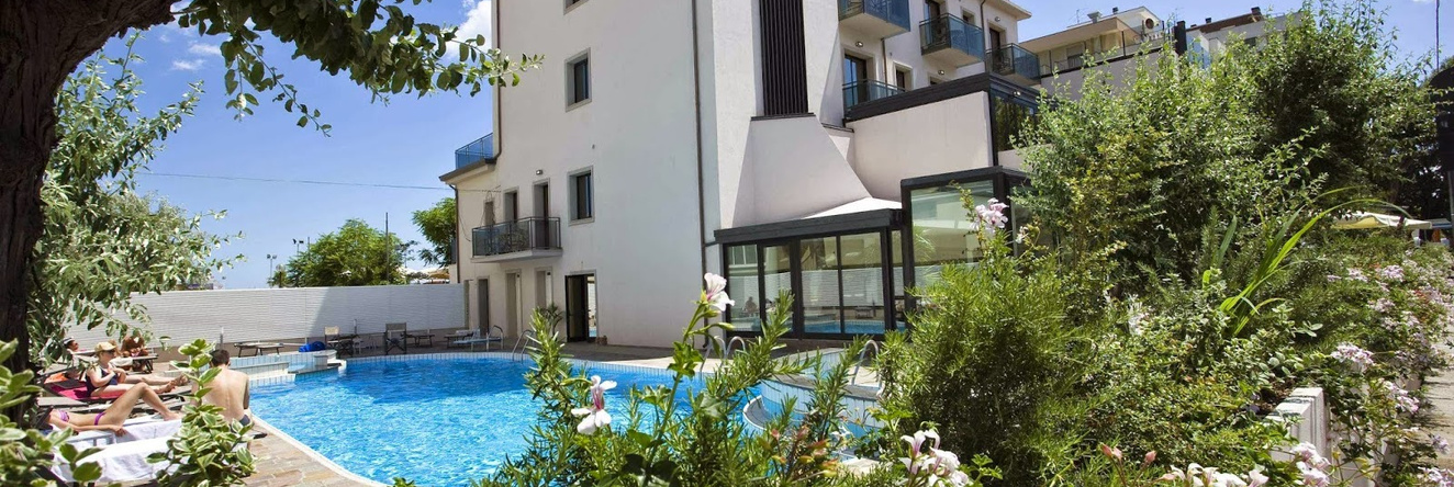 Ferretti Beach, Rimini — photo 1