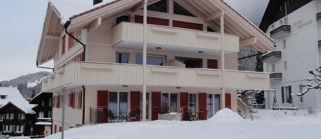 Chalet Brunner 4, 劳特布龙嫩 — 照片 1