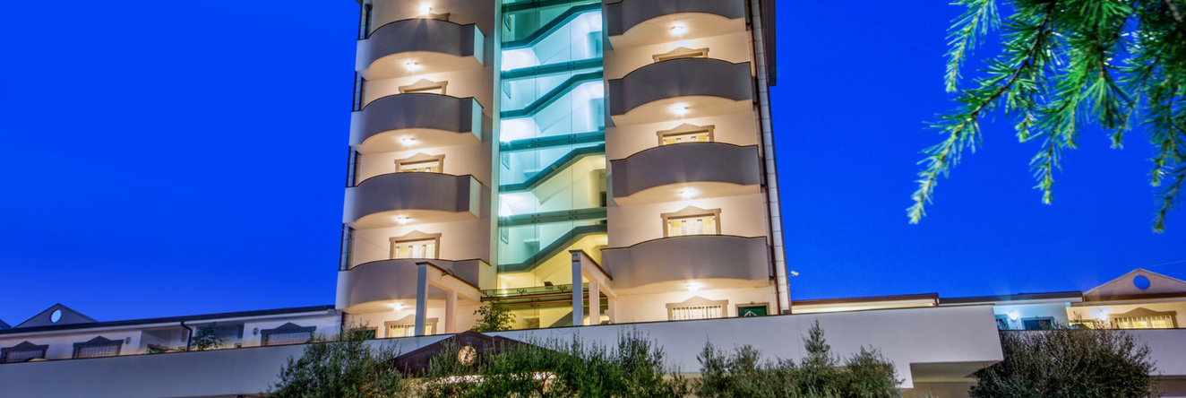 Arcom Palace Hotel, Pomezia — photo 1