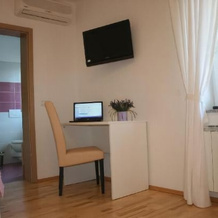 Guesthouse Pri Mihelovih, Sezana — photo 5
