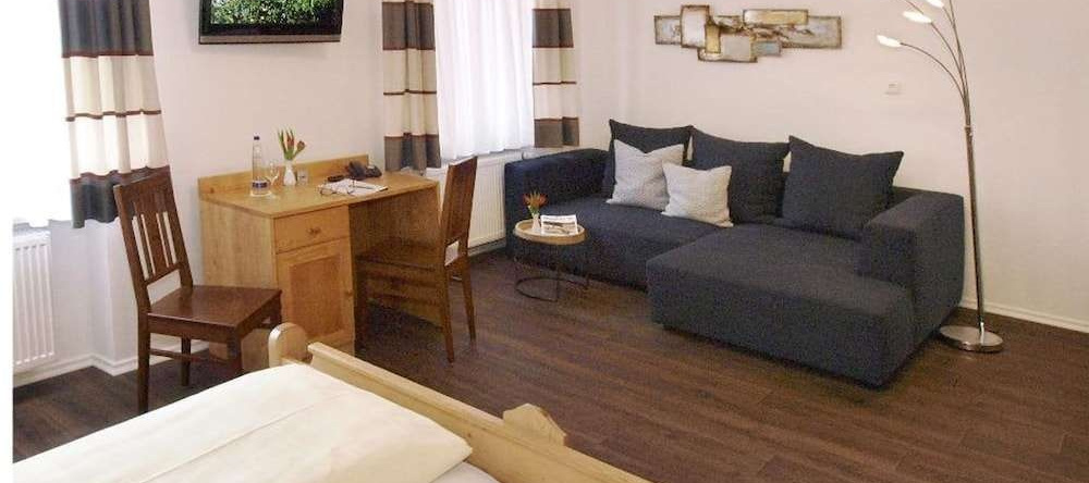 Hotel zum Goldenen Anker, Windorf — photo 1