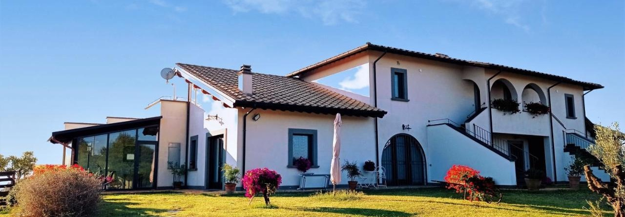 Azienda Agricola Pian Del Grano, 格罗特迪卡斯特罗 — 照片 1