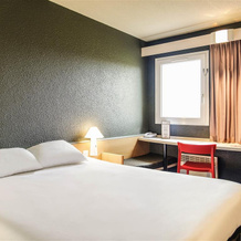 ibis Falaise Coeur de Normandie, 法莱斯 — 照片 2