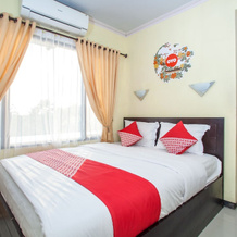 Capital O 887 Green Hill Hotel And Convention Center, 宗班 — 照片 4