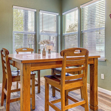 Napa Nearby! Large Home w/ Hot Tub & Dtwn Access, 赛桑城 — 照片 4