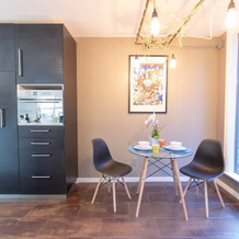 Award-winning Monopoly Themed Duplex with Games Room, 伍德兰兹 — 照片 4