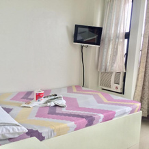 LCF - BB Hotel, 朗布隆 — 照片 2