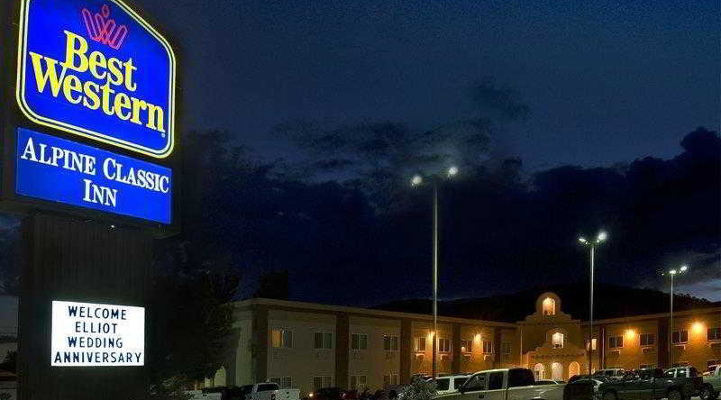 Best Western Alpine Classic Inn, 阿尔派恩 — 照片 1