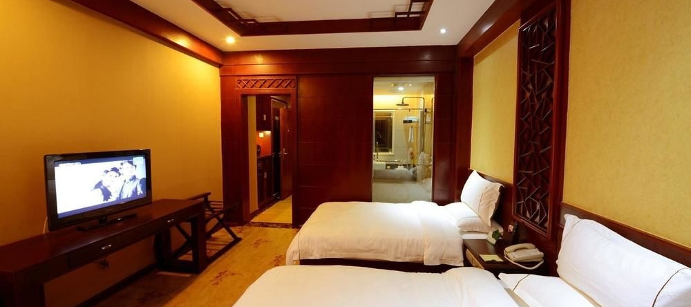 Shizong Diheng Hotel, Цюйцзин — фото 1