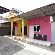 Spot on 2106 Homestay Flamboyan, 普尔巴灵加 — 照片 3