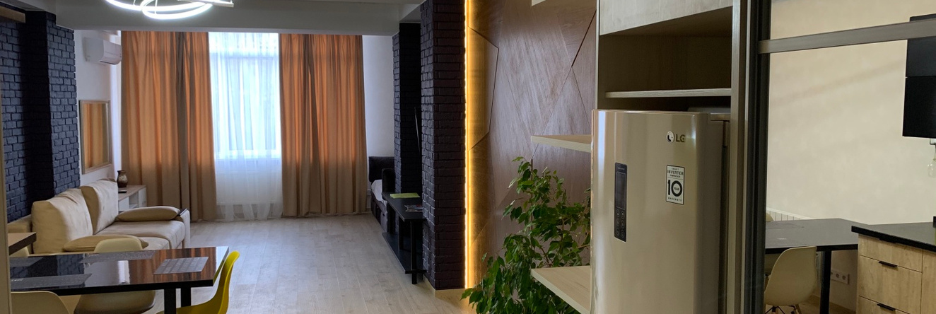 U Morya Senyavina 5 Apartments, Sevastopol — photo 1