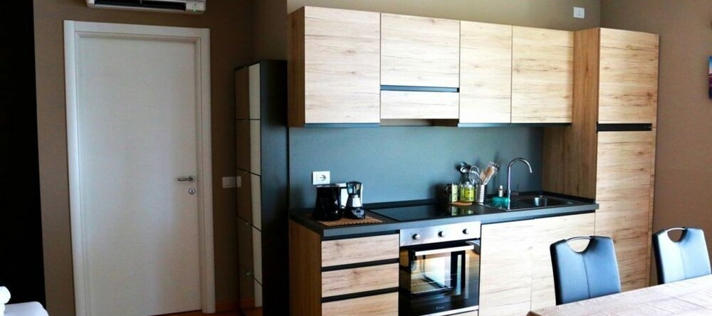 Metropolitan EXPO Flat 5, Rho — photo 1