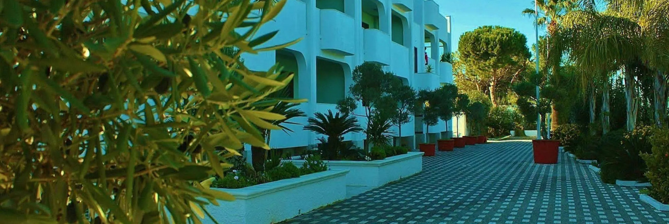 Resort Villa, Bisceglie — photo 1