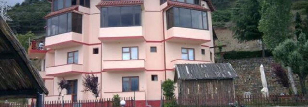 Vila Panorama Voskopoje, 沃斯科波亚 — 照片 1