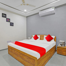 OYO Flagship 80625 Hotel King Land, 拉杰科德 — 照片 2