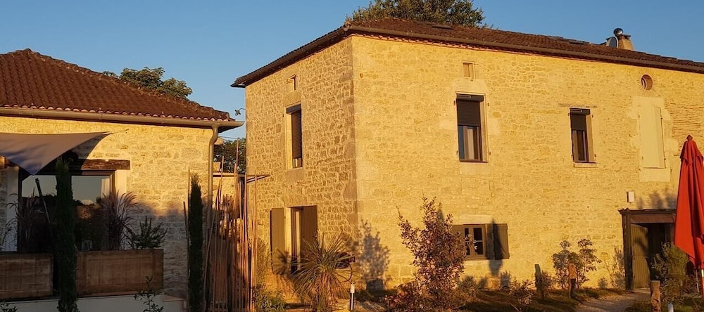 Maison Reces, Floressas — photo 1