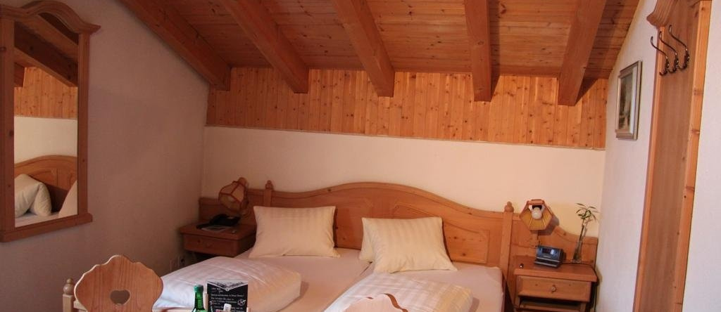 Hotel Postigliun, 策德伦 — 照片 1