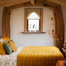 Luxury Shepherd's Hut Style Cabin With Views, Much Birch — photo 2
